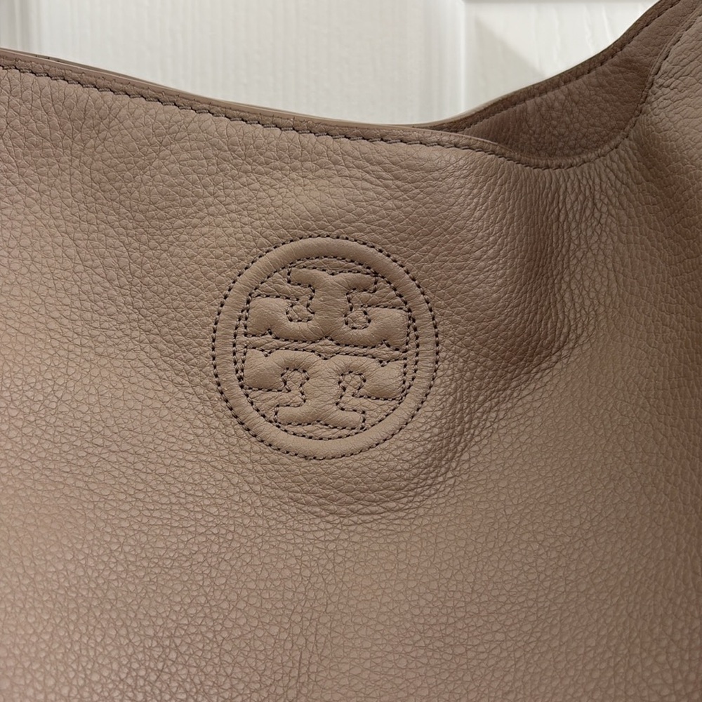 Tory Burch Taupe Chain Shoulder Bag - Picture 2 of 11